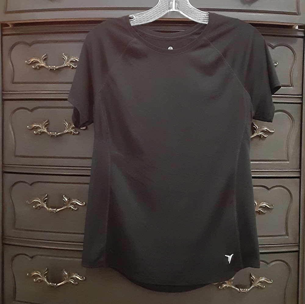 Activewear tshirt medium
